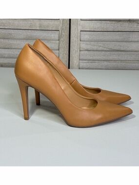 JUST FAB Women's "Gisselle" Pointed Toe Heels Tan-9.5